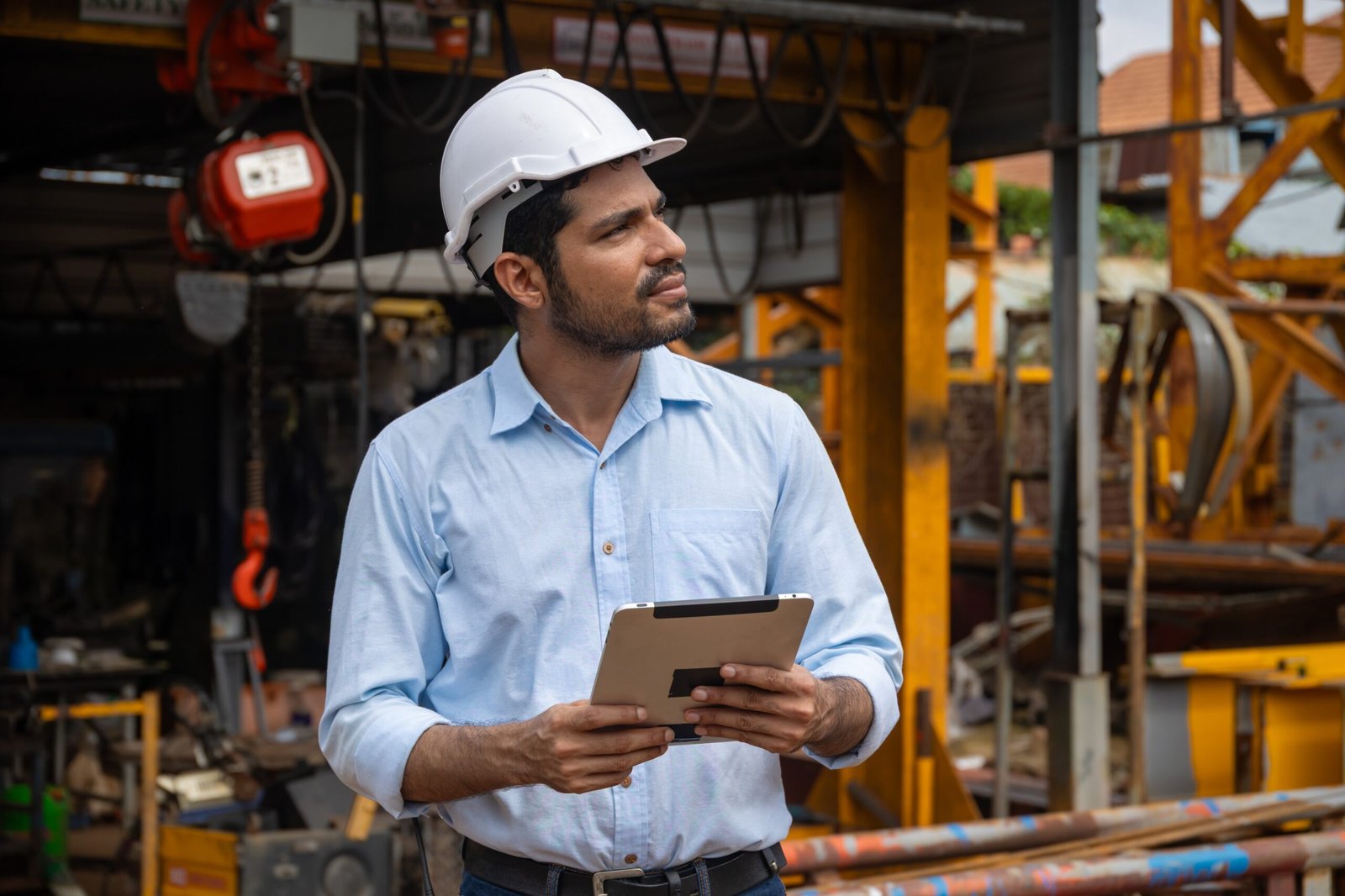 construction-foreman-using-tablet-at-industrial-si-2026-03-25-08-22-20-utc (1)